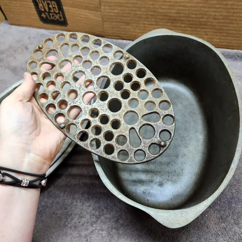 Vintage hammered roaster HomeWare HAB Co. Ohio pot with lid and insert U